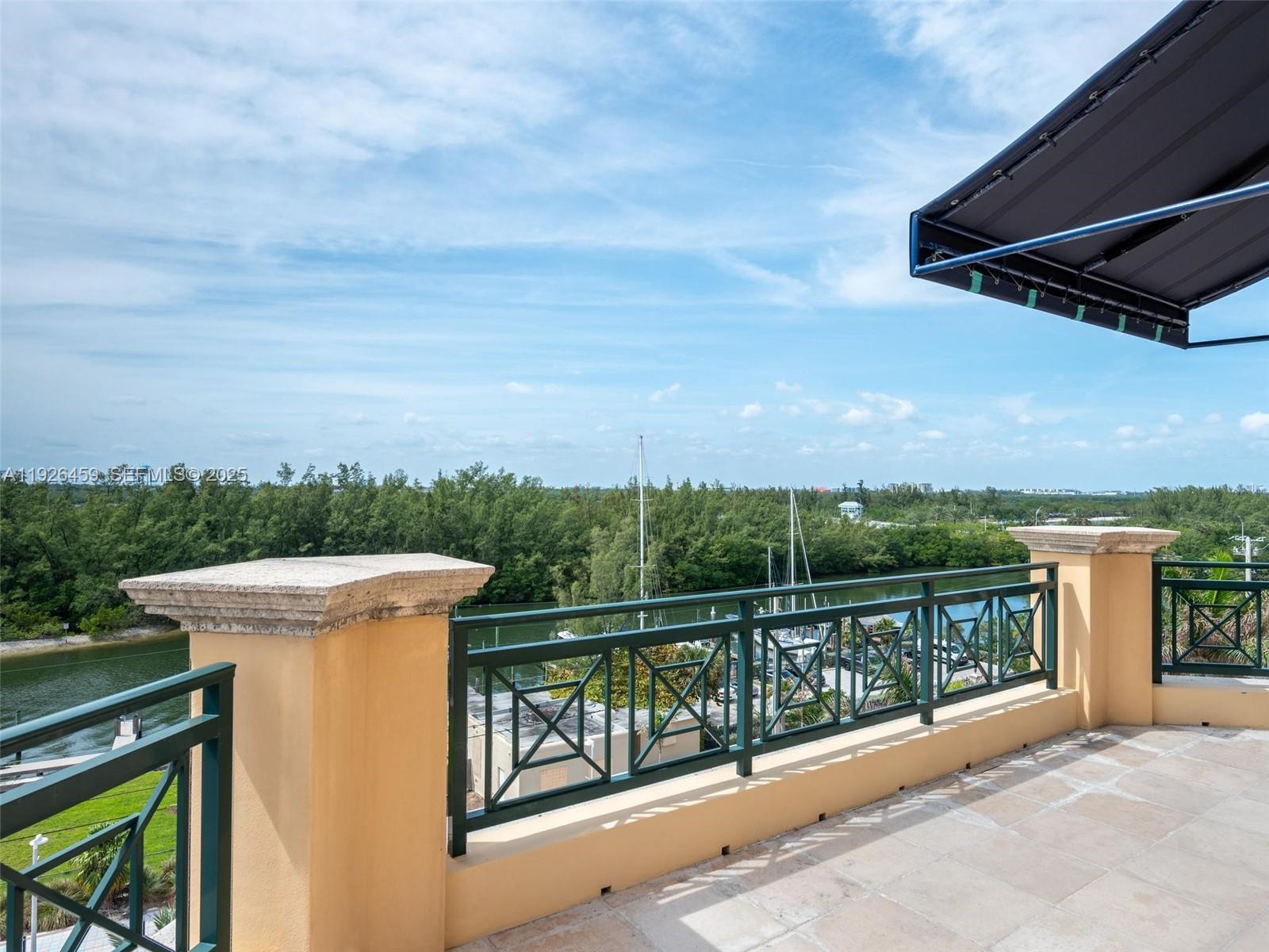 3415 N Ocean Dr #605 Hollywood, FL 33019