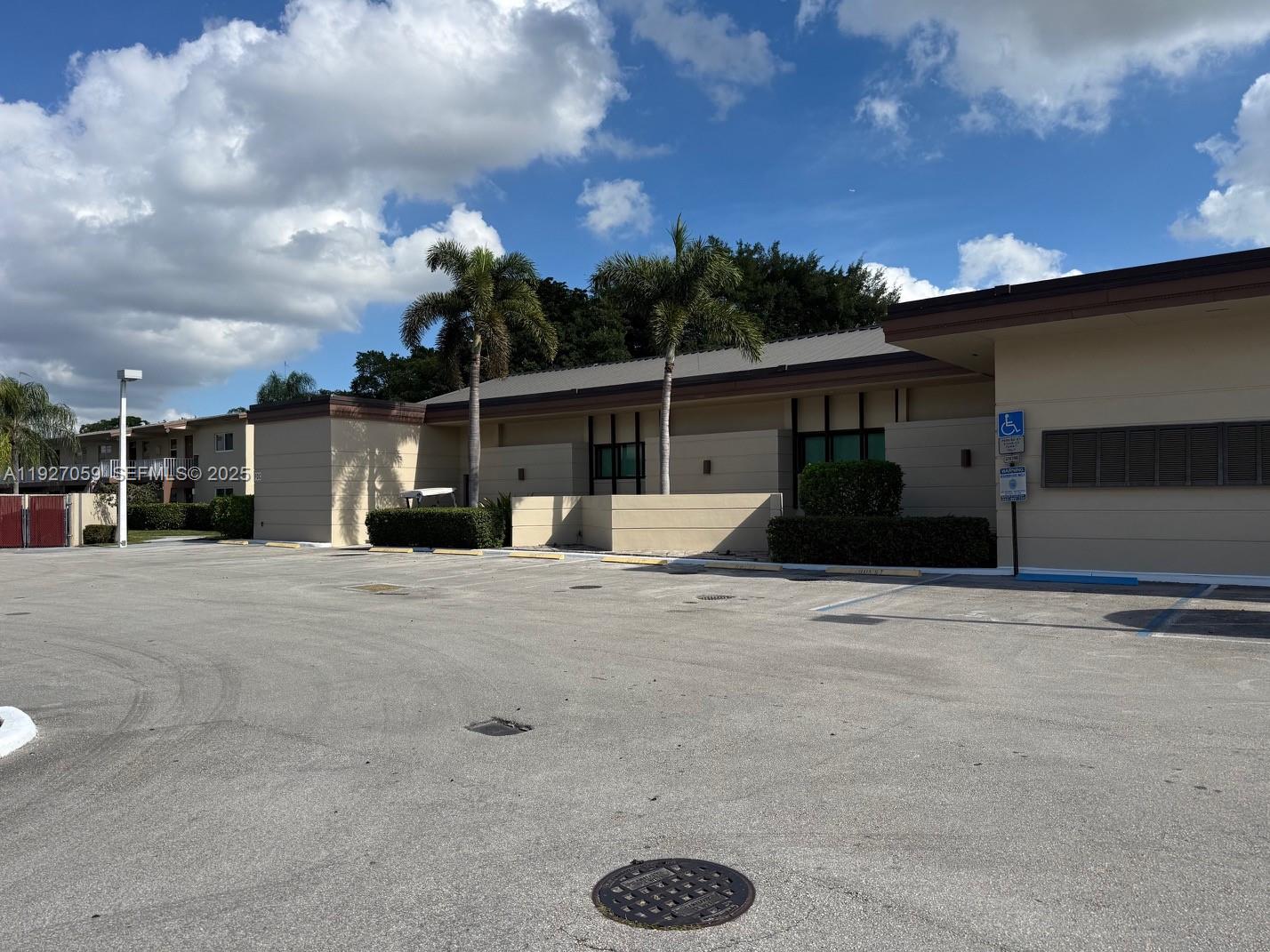 7605 NW 5th Ct #102 Margate, FL 33063