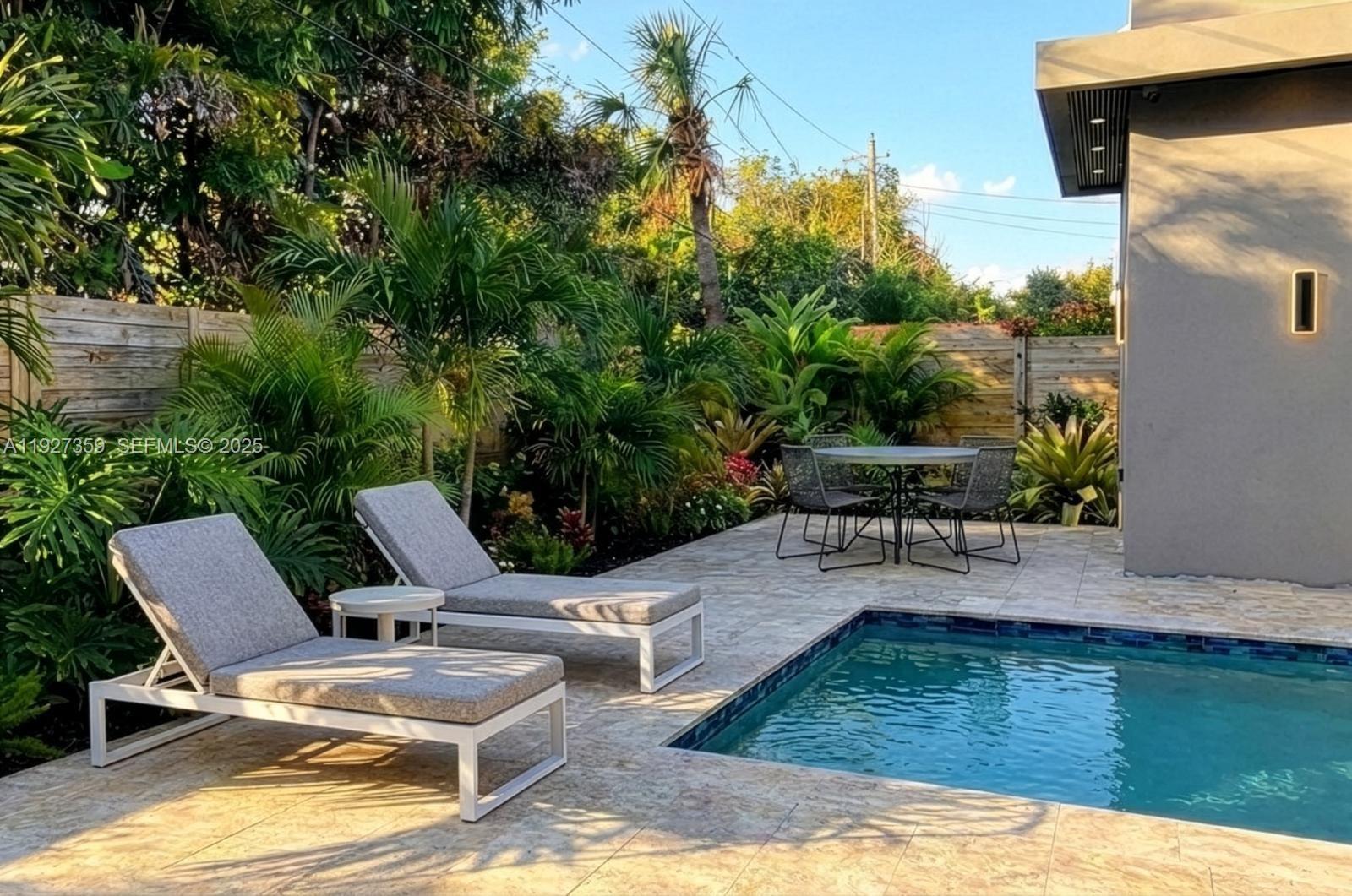 1729 NE 16th Ter Fort Lauderdale, FL 33305