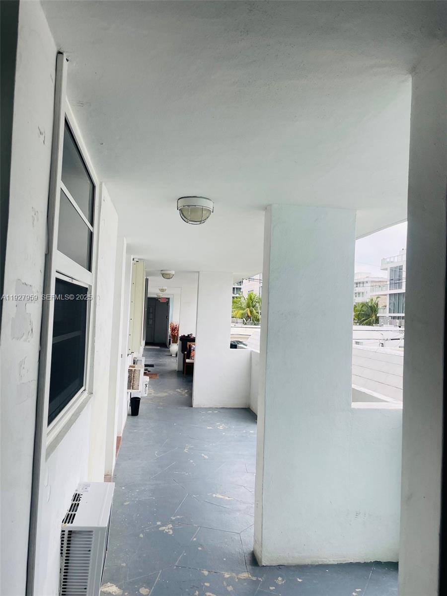 335 Collins Ave #302 Miami Beach, FL 33139