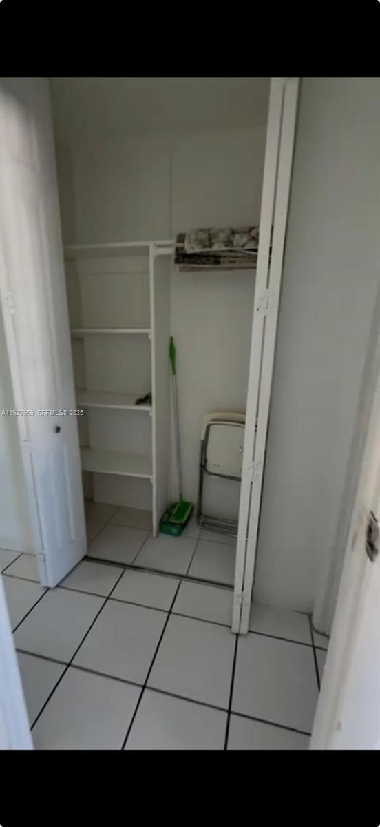 335 Collins Ave #302 Miami Beach, FL 33139