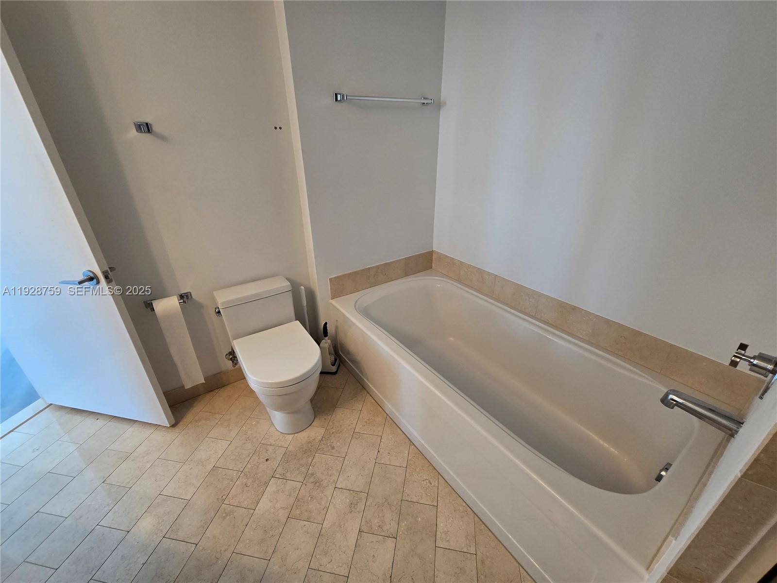 79 SW 12th St #1701-S Miami, FL 33130