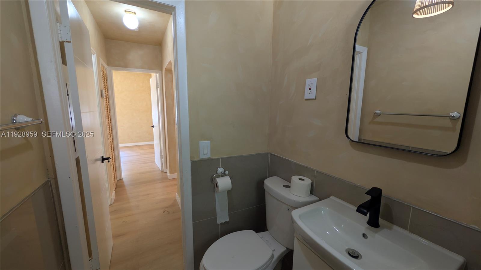 1431 NW 26th St Miami, FL 33142