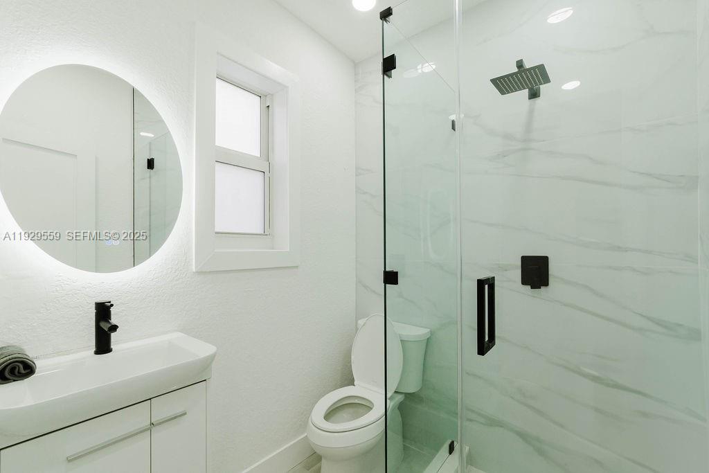 2101 SW 16th Ter Miami, FL 33145