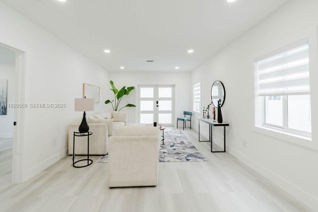 2101 SW 16th Ter Miami, FL 33145