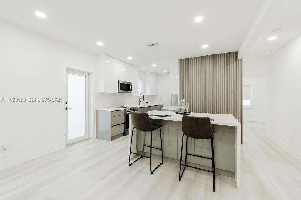 2101 SW 16th Ter Miami, FL 33145