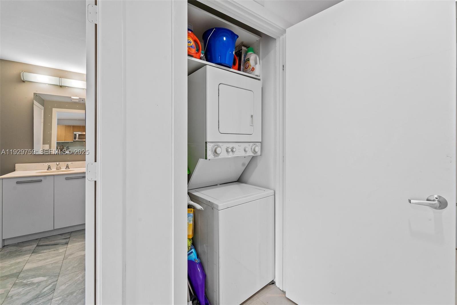 image 1060 Brickell - 105013