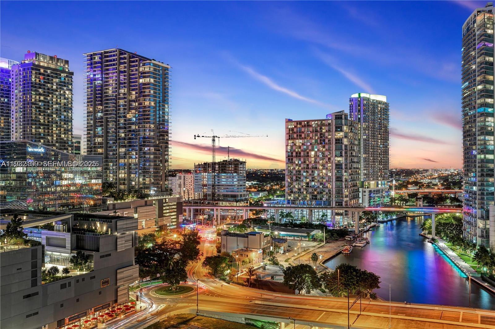 image Brickell on the River North5