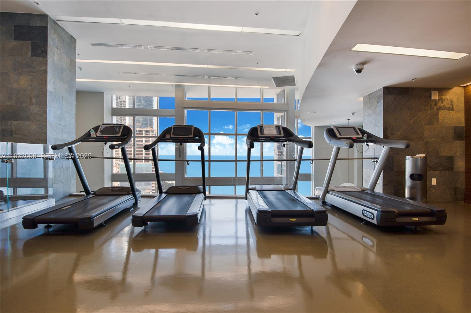 image Trump Royale46