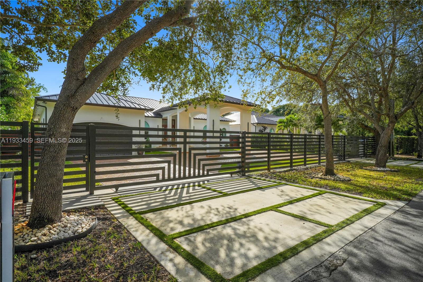 7780 SW 110th St Pinecrest, FL 33156