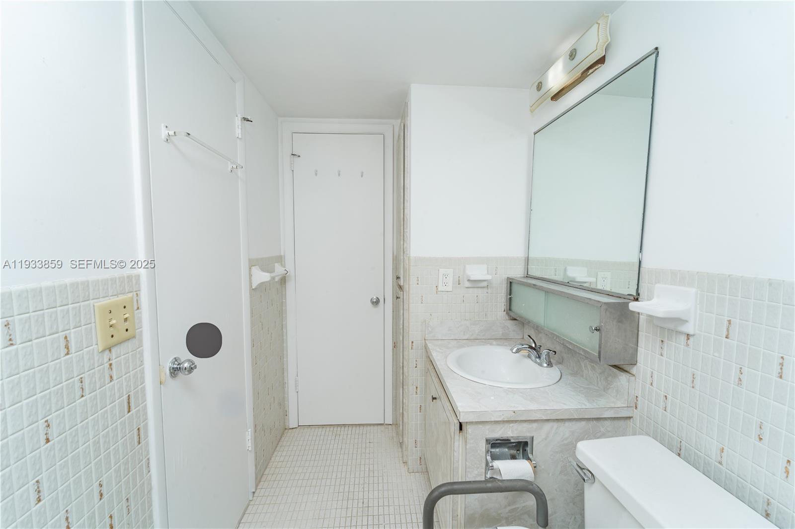 2855 Leonard Dr #H607 Aventura, FL 33160