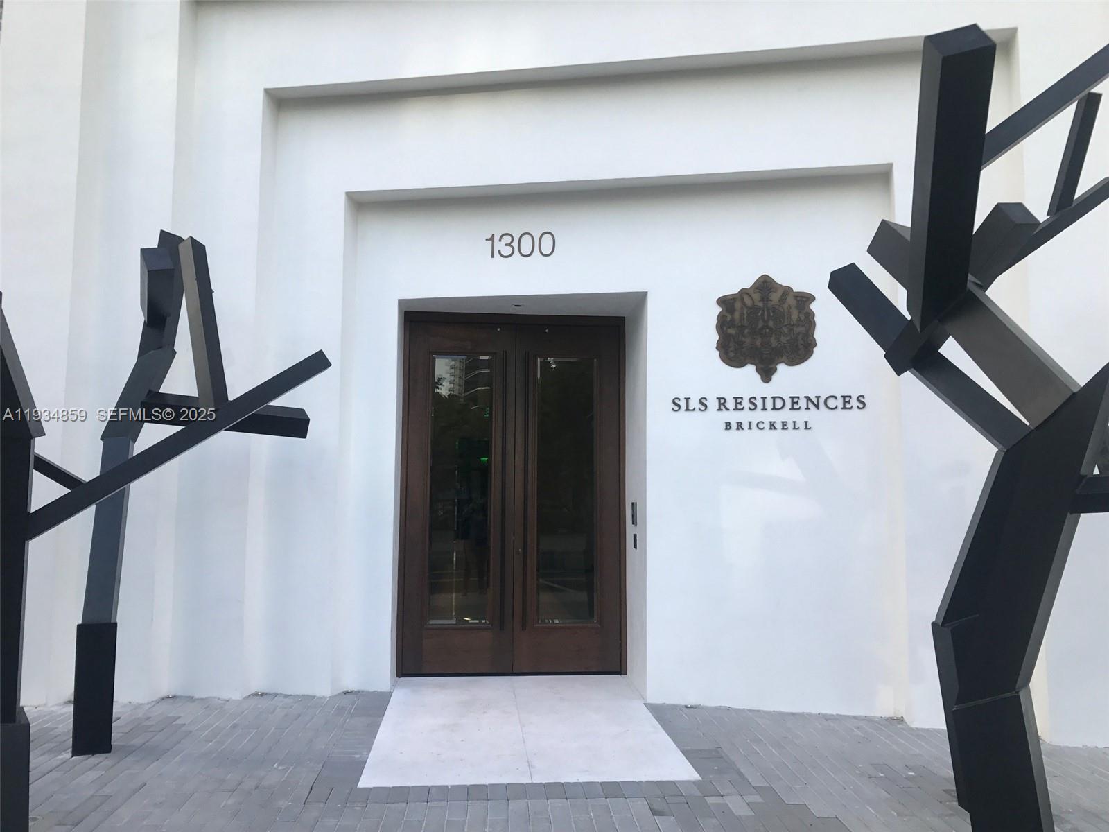 image Dua Miami (SLS Brickell)1