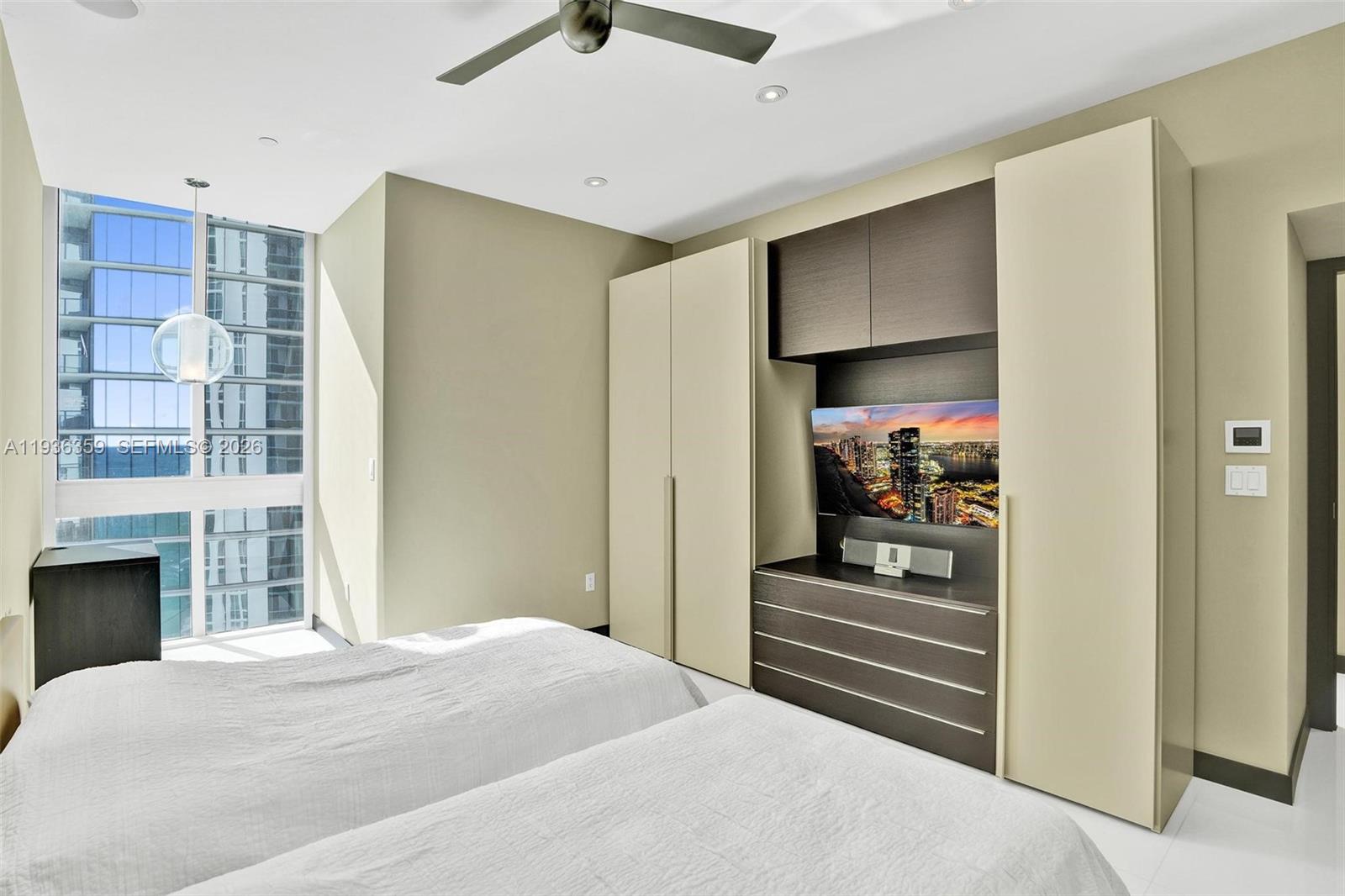 image Tdr Tower Iii Condo31