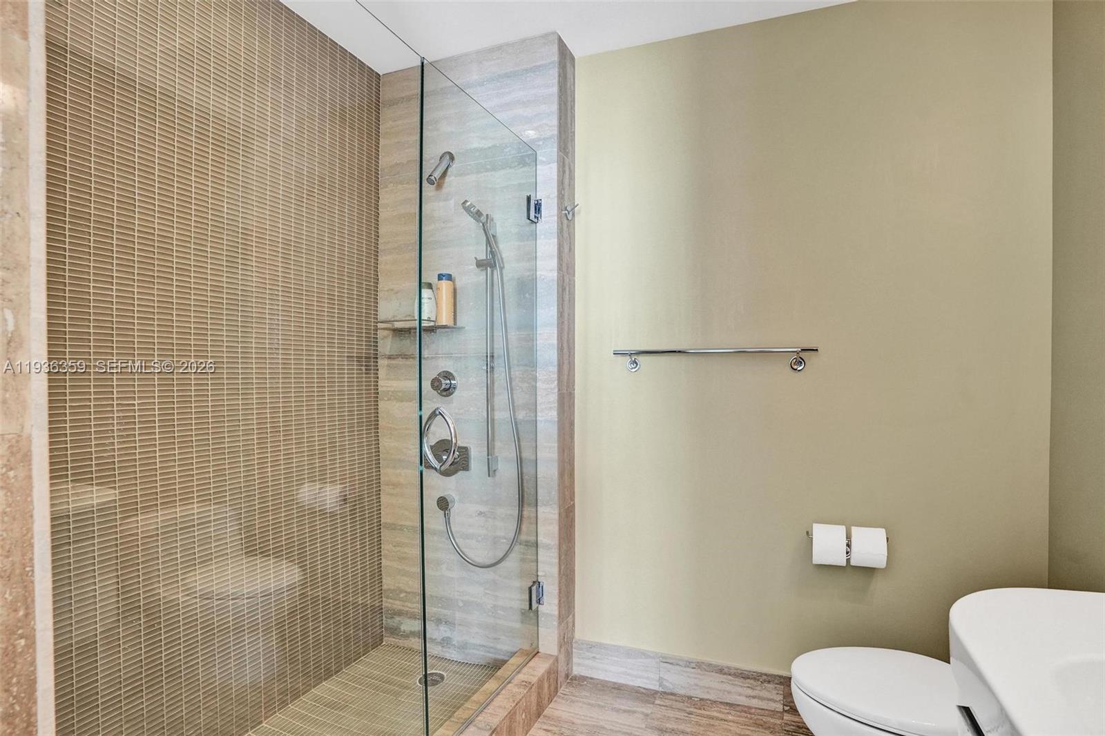 image Tdr Tower Iii Condo35