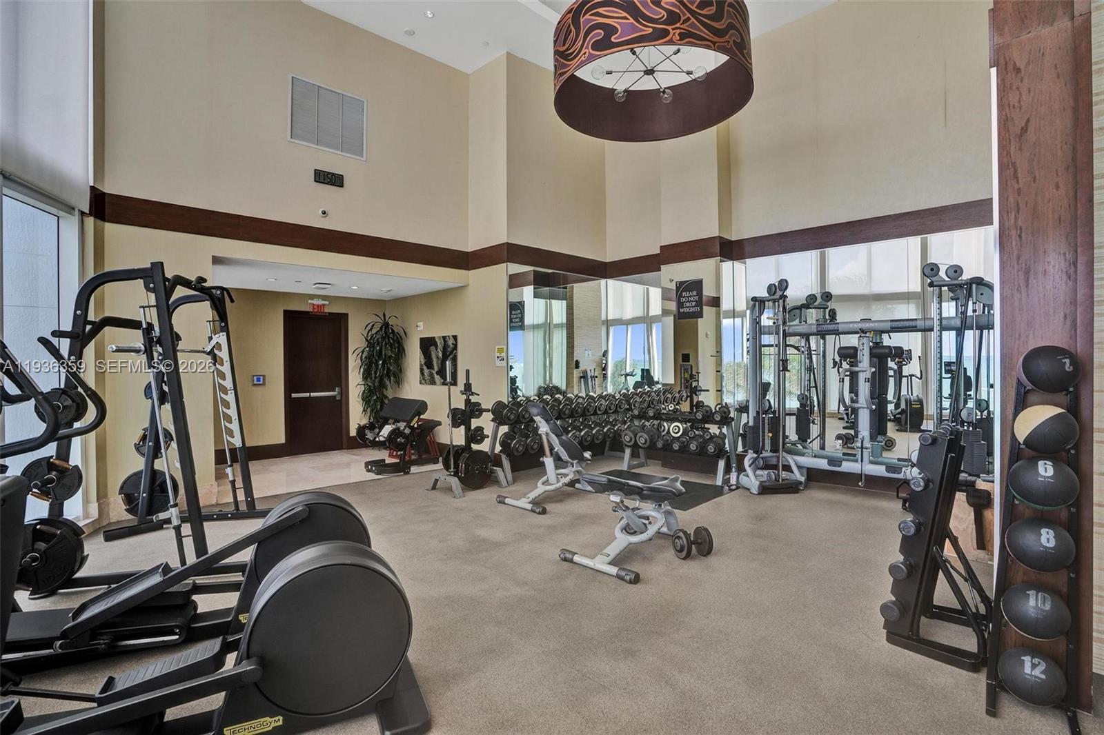 image Tdr Tower Iii Condo44