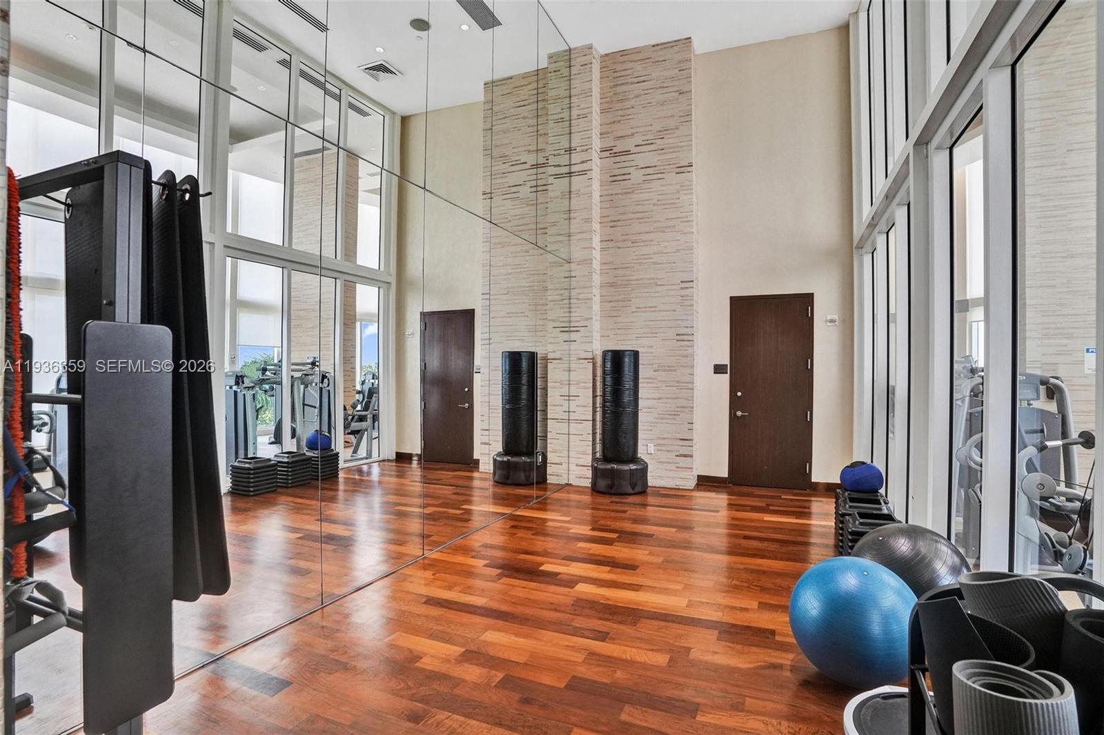 image Tdr Tower Iii Condo46