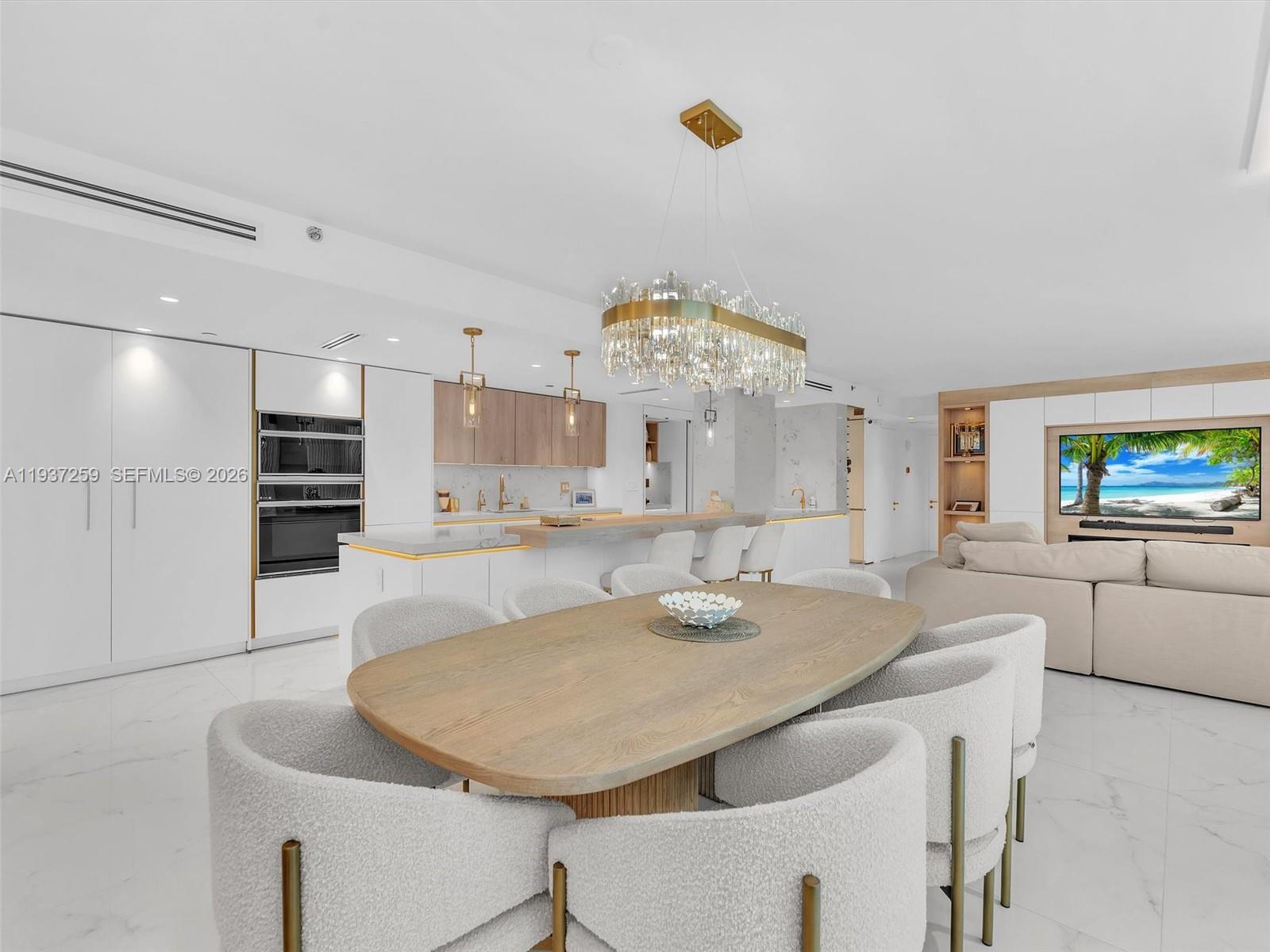 19707 Turnberry Way #6E