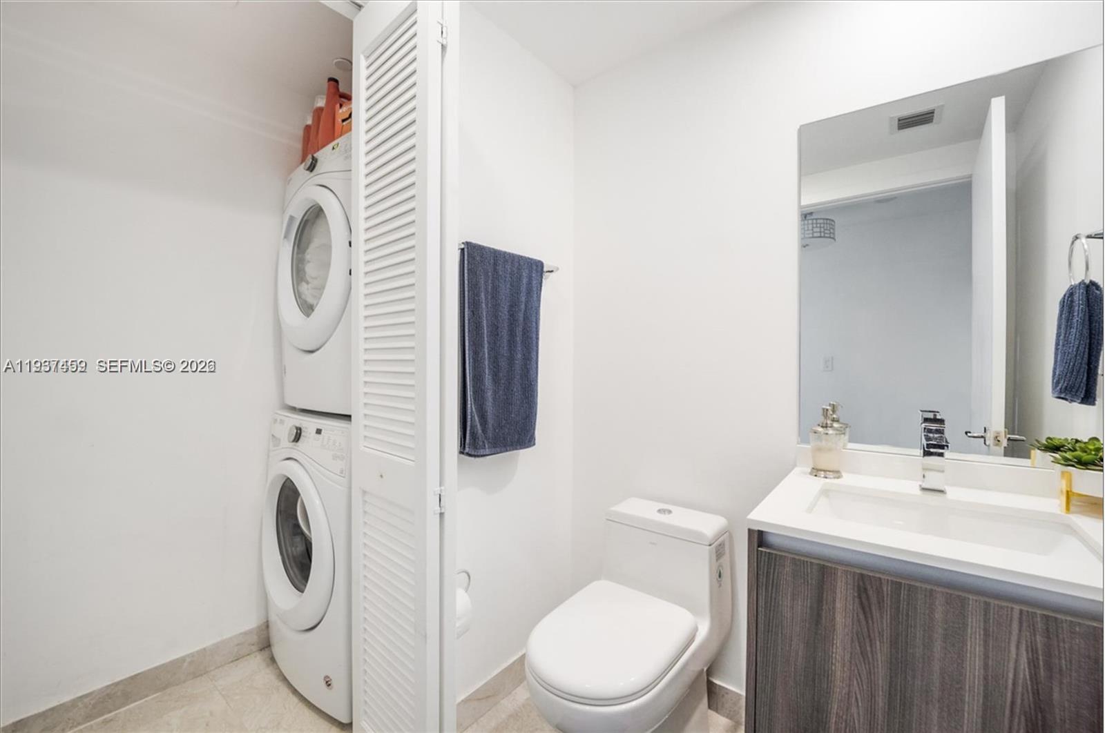 image Aria on the Bay9