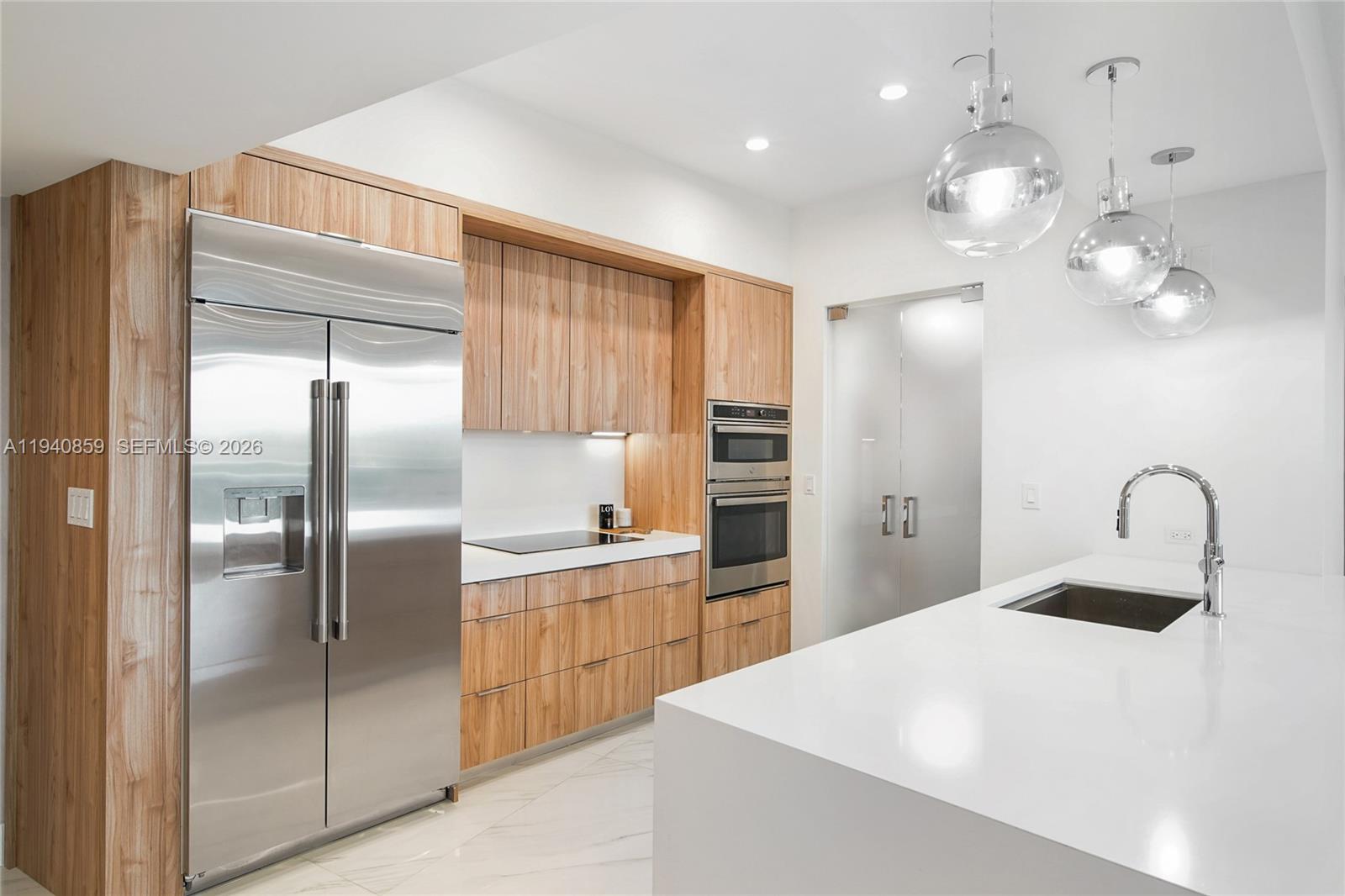 400 Alton Rd #409 Miami Beach, FL 33139