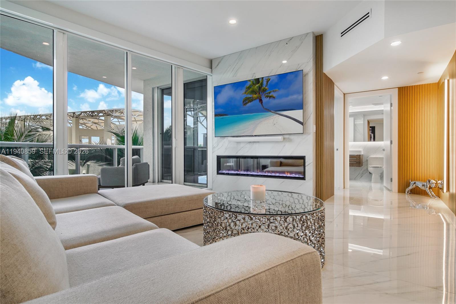 400 Alton Rd #409 Miami Beach, FL 33139