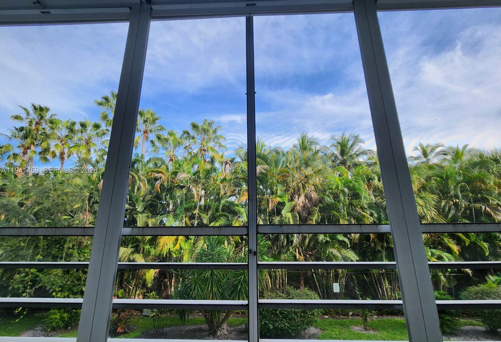 600 NE 14th Ave #218