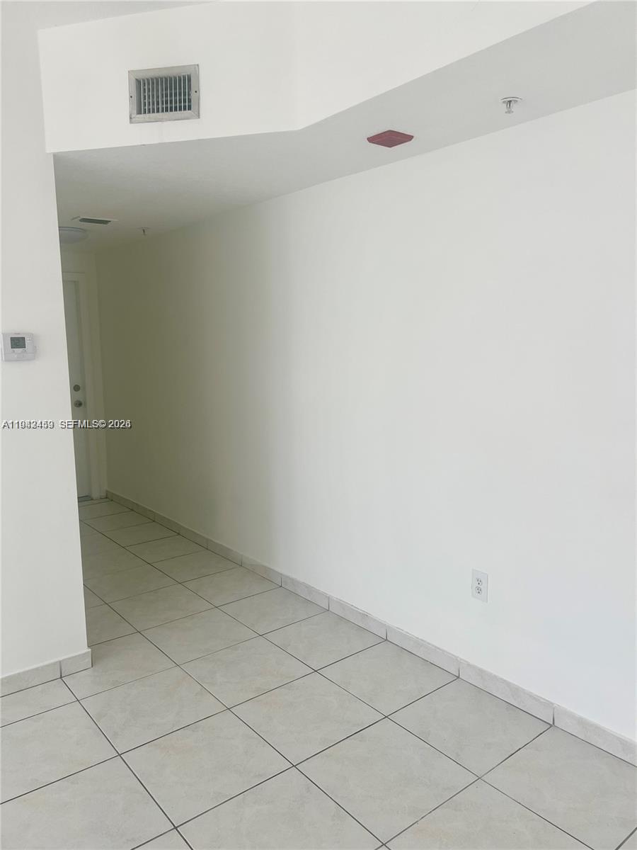 17405 NW 75th Pl #108 Hialeah, FL 33015