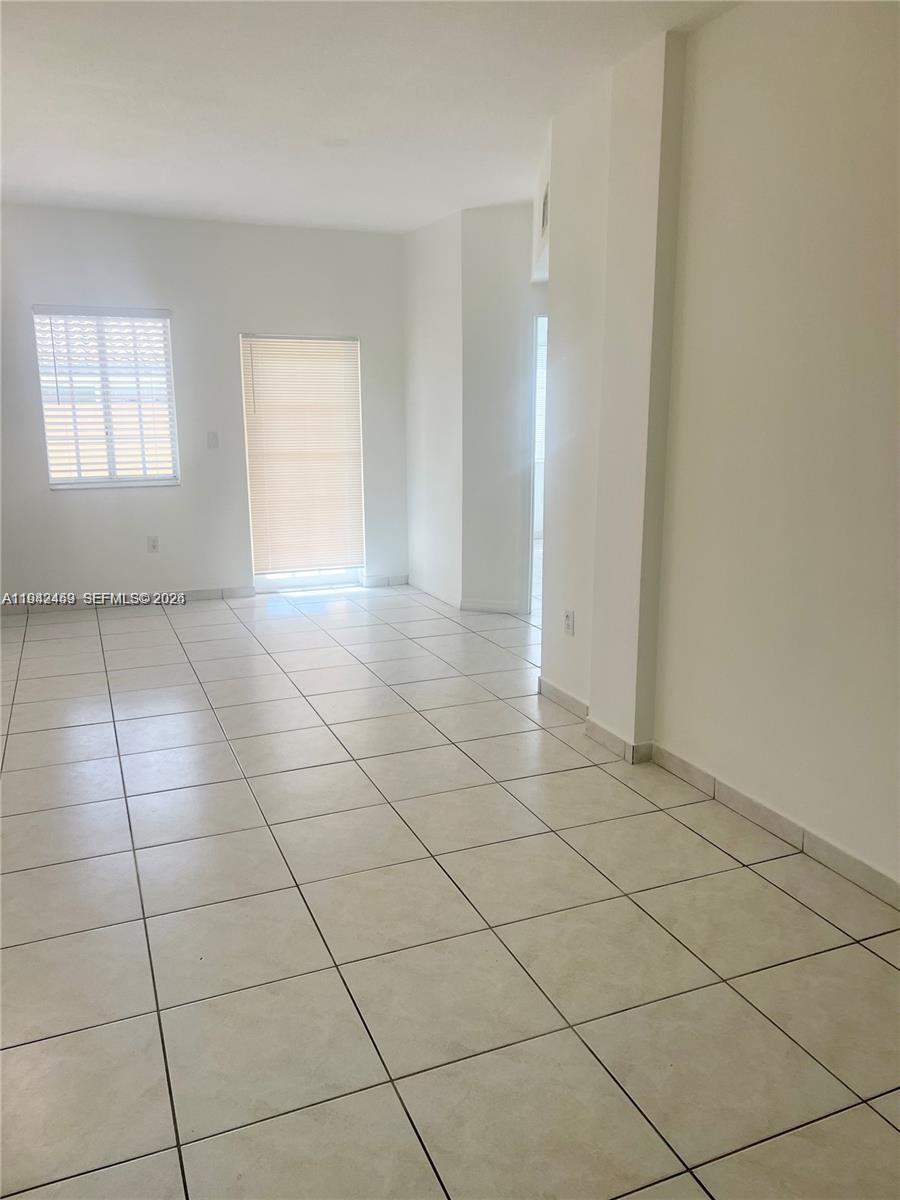 17405 NW 75th Pl #108 Hialeah, FL 33015