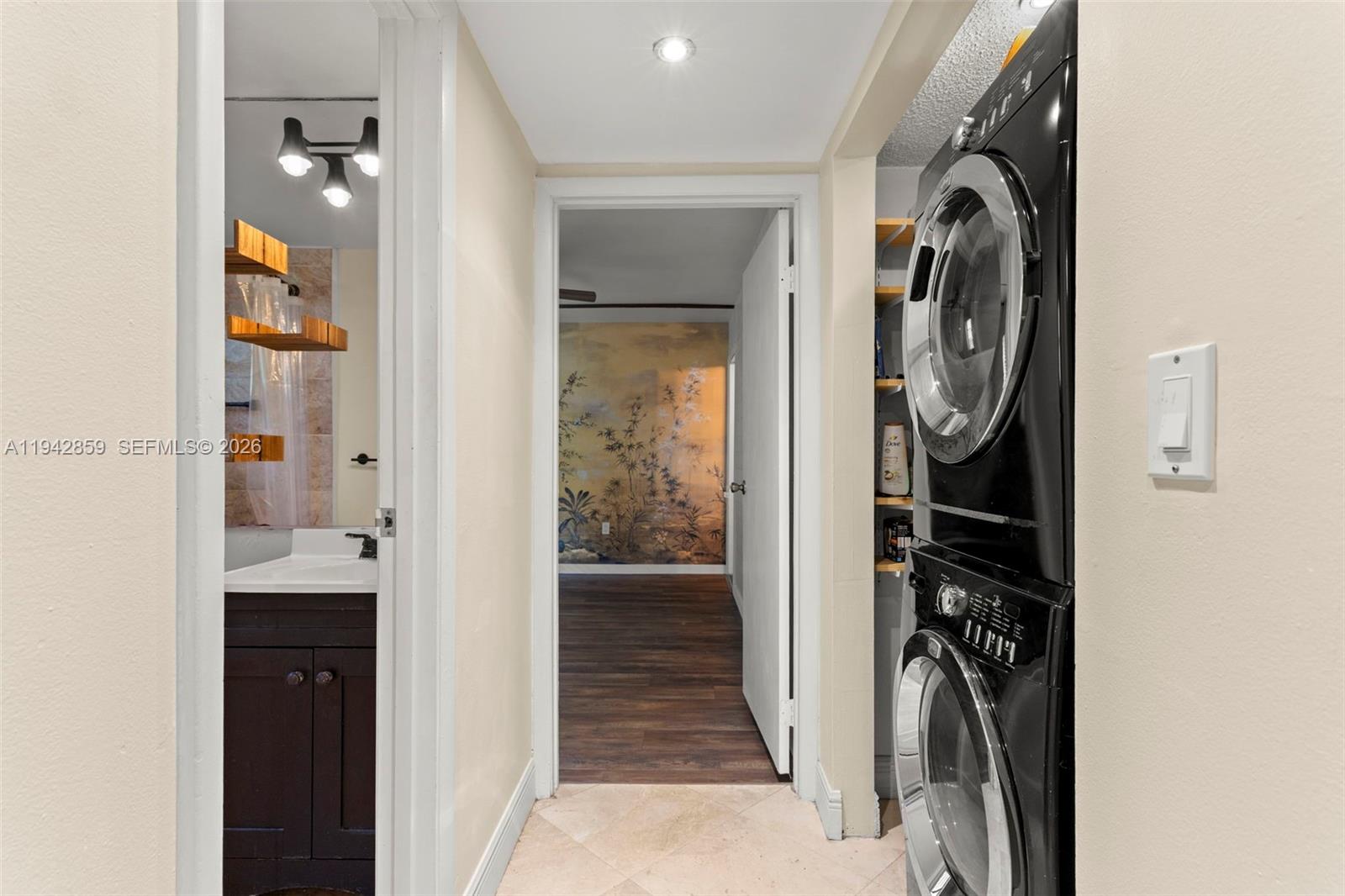 Undisclosed Address Miami Beach, FL 33139