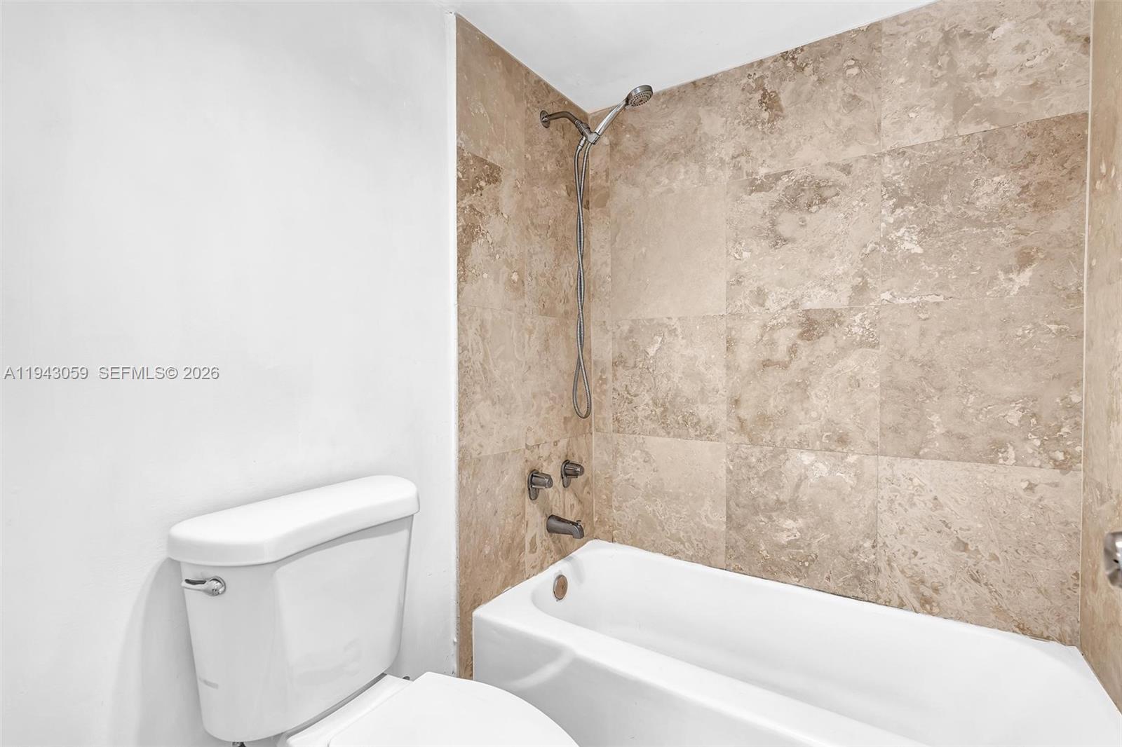 image Arlen House West24