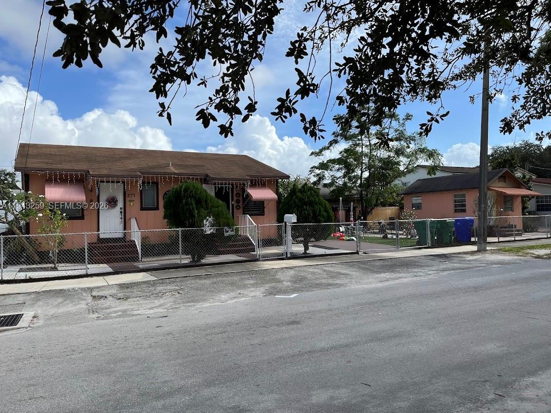 277 NW 47th Ct Miami, FL 33126