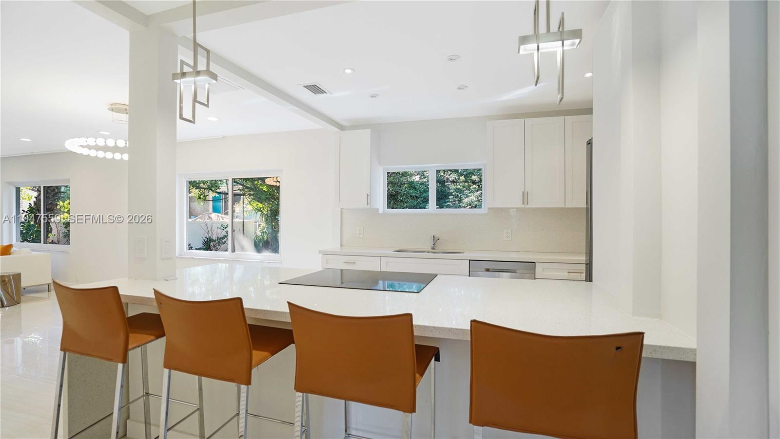 7710 Beachview Dr North Bay Village, FL 33141