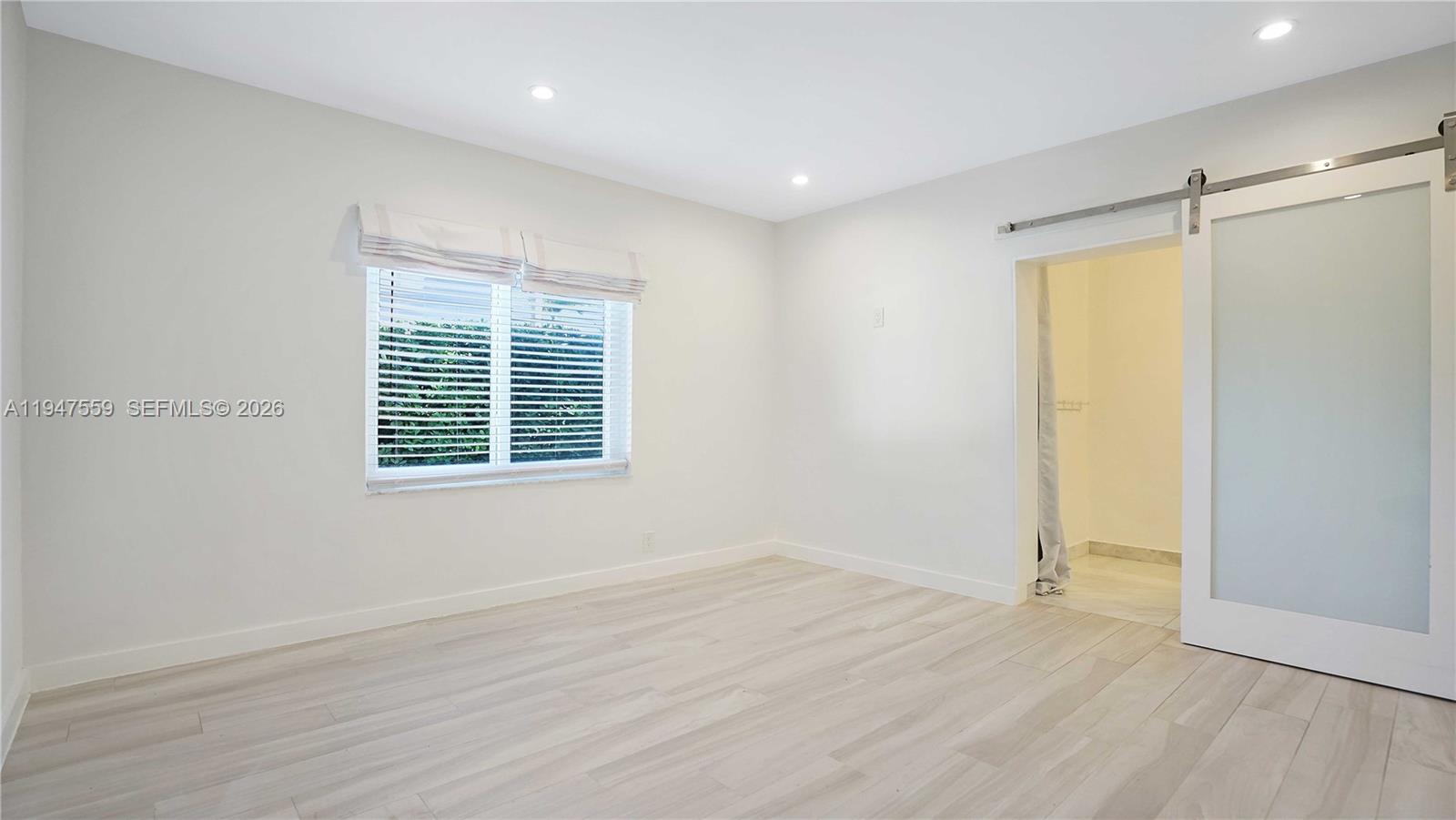 7710 Beachview Dr North Bay Village, FL 33141