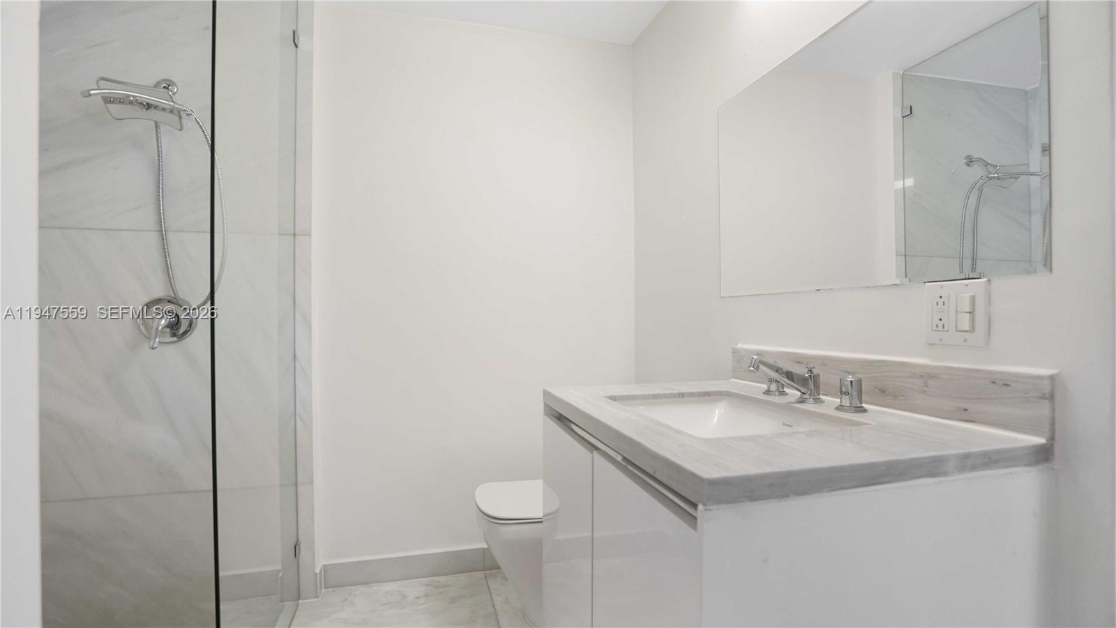 7710 Beachview Dr North Bay Village, FL 33141