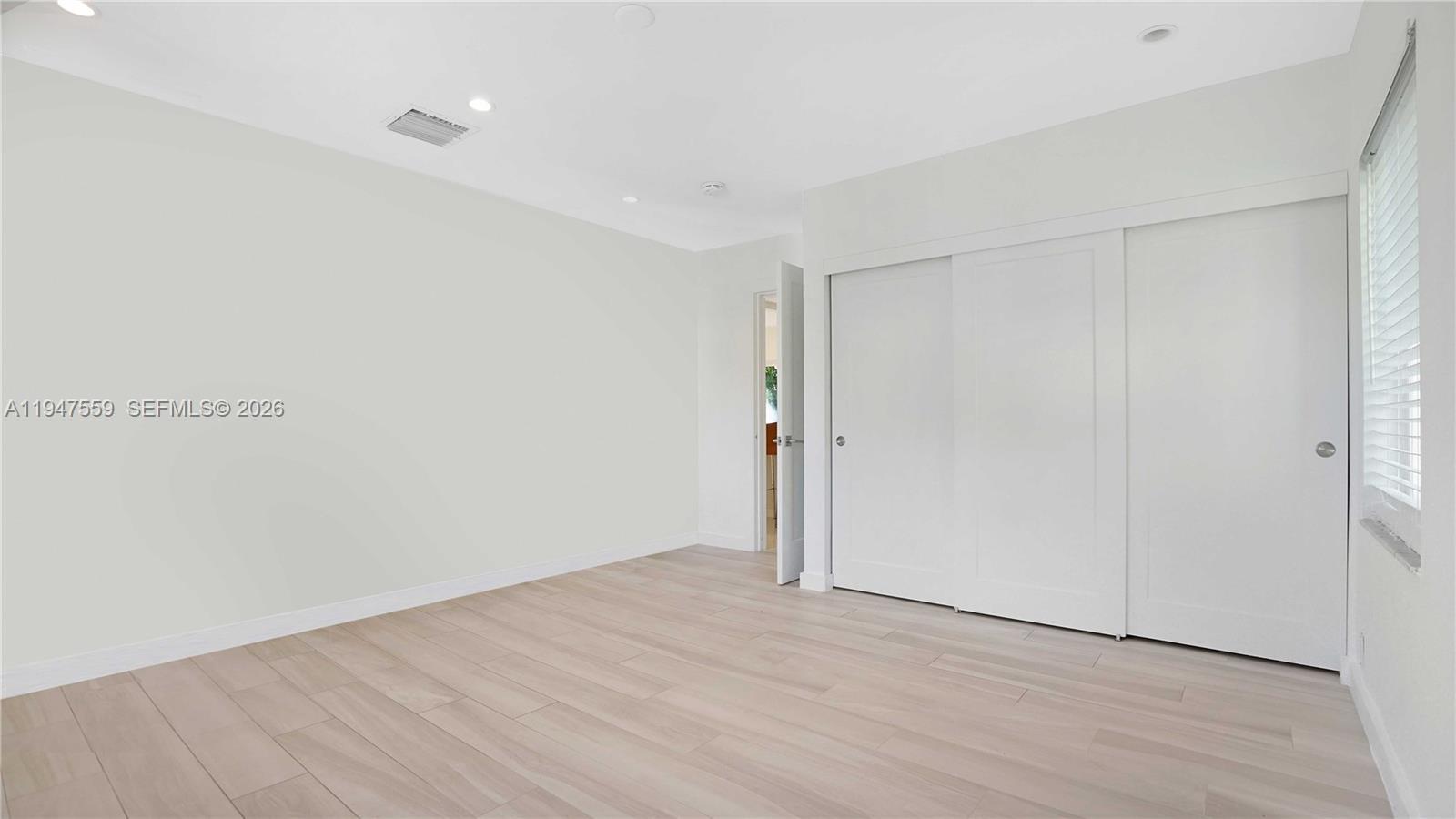 7710 Beachview Dr North Bay Village, FL 33141