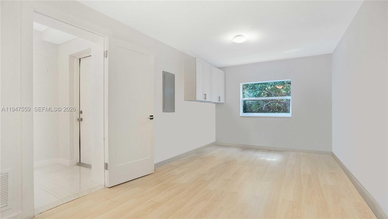 7710 Beachview Dr North Bay Village, FL 33141