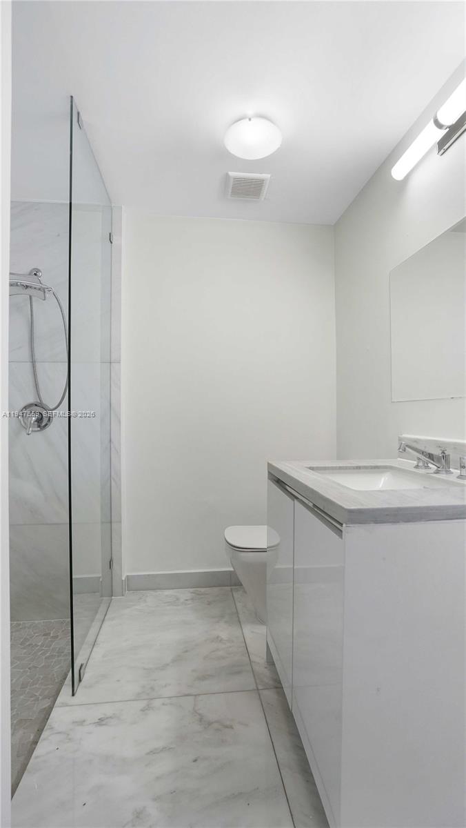 7710 Beachview Dr North Bay Village, FL 33141