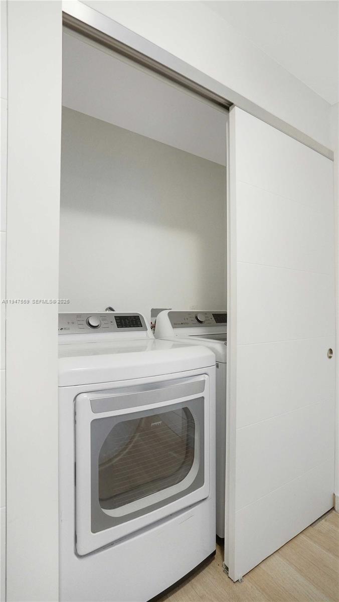 7710 Beachview Dr North Bay Village, FL 33141