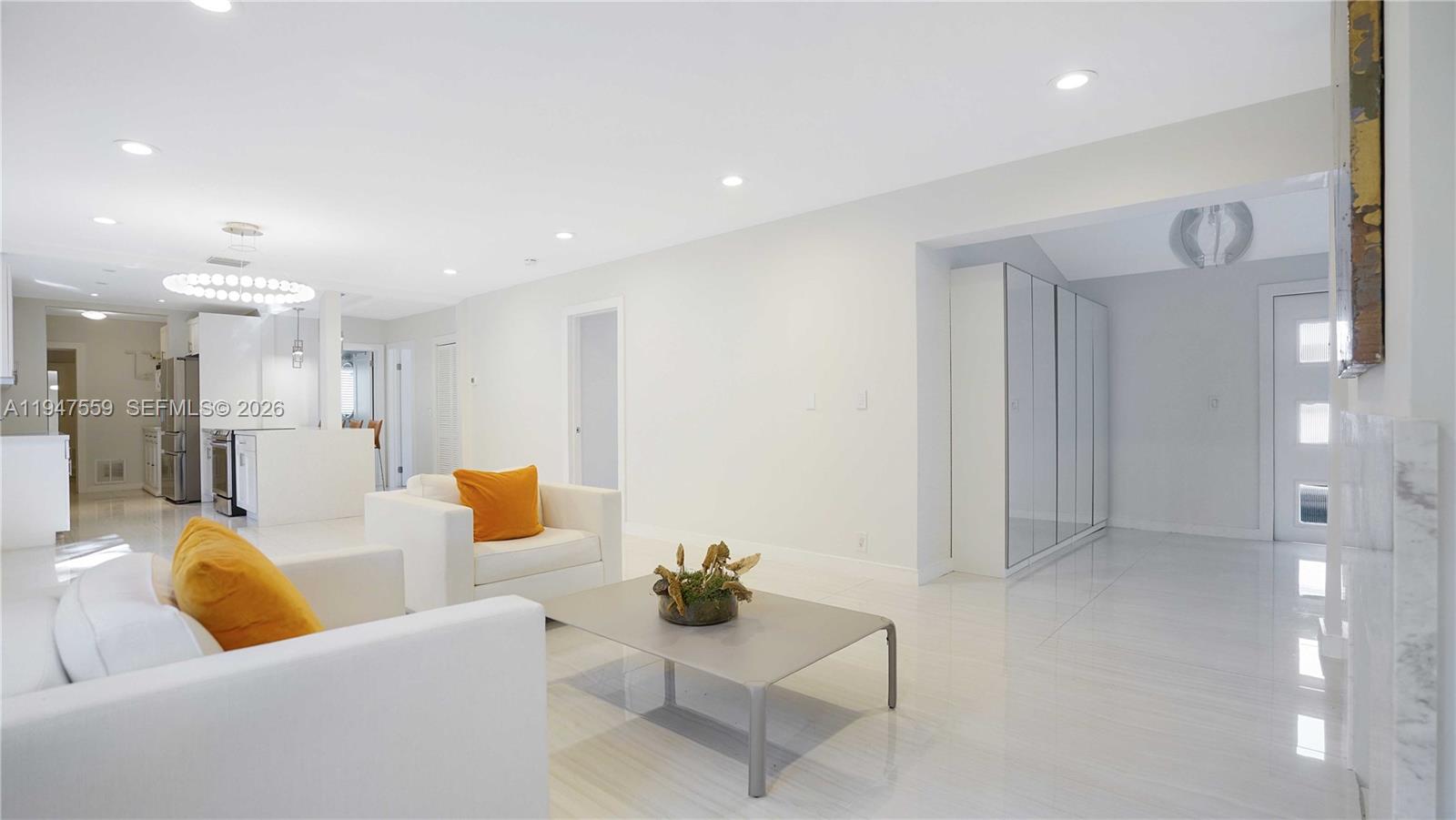 7710 Beachview Dr North Bay Village, FL 33141