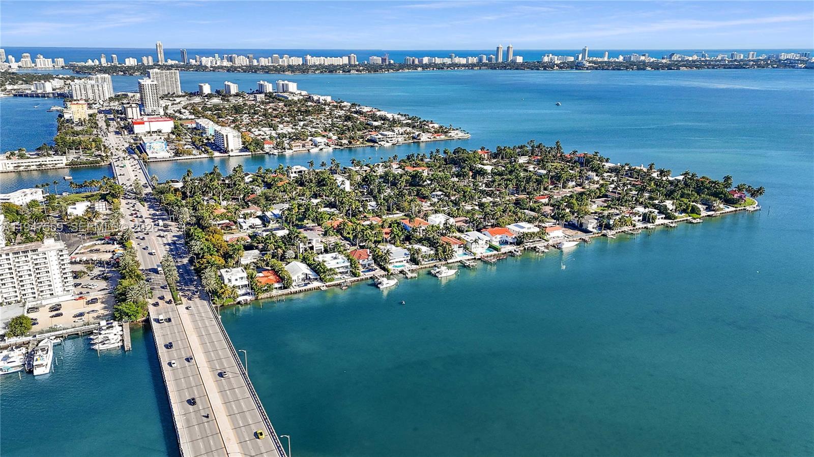 7710 Beachview Dr North Bay Village, FL 33141