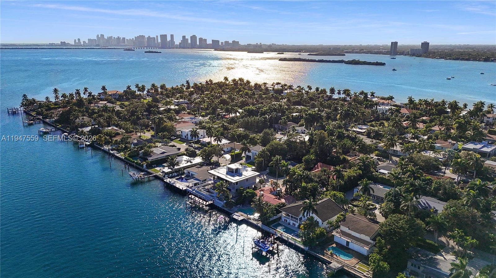 7710 Beachview Dr North Bay Village, FL 33141