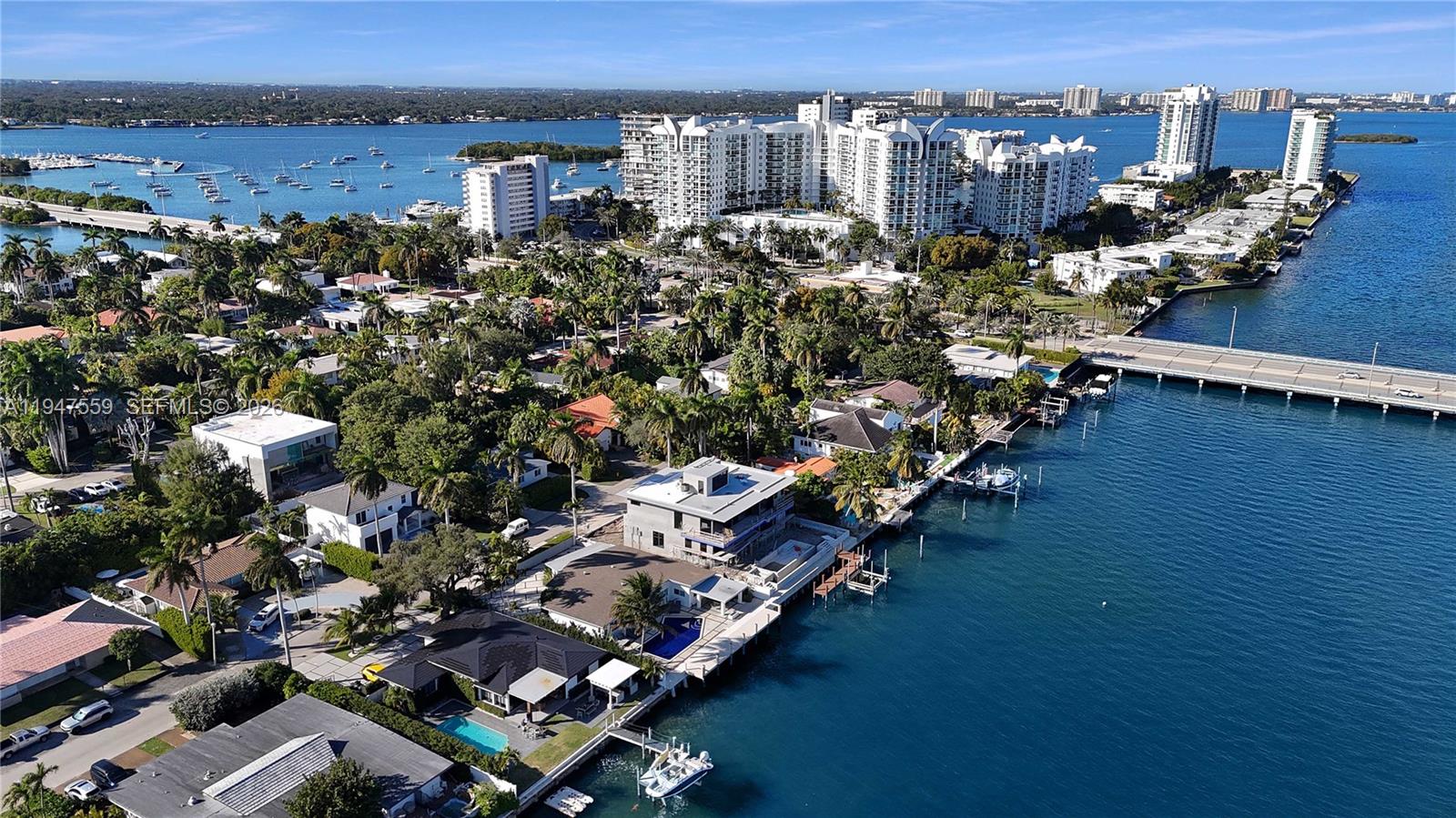 7710 Beachview Dr North Bay Village, FL 33141