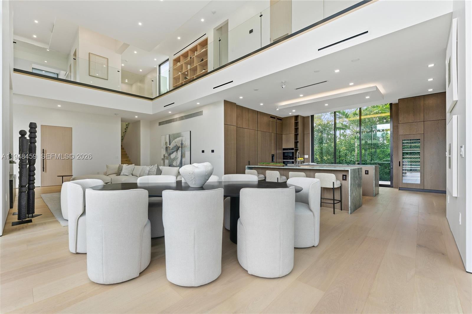 5845 SW 130th Ter Pinecrest, FL 33156