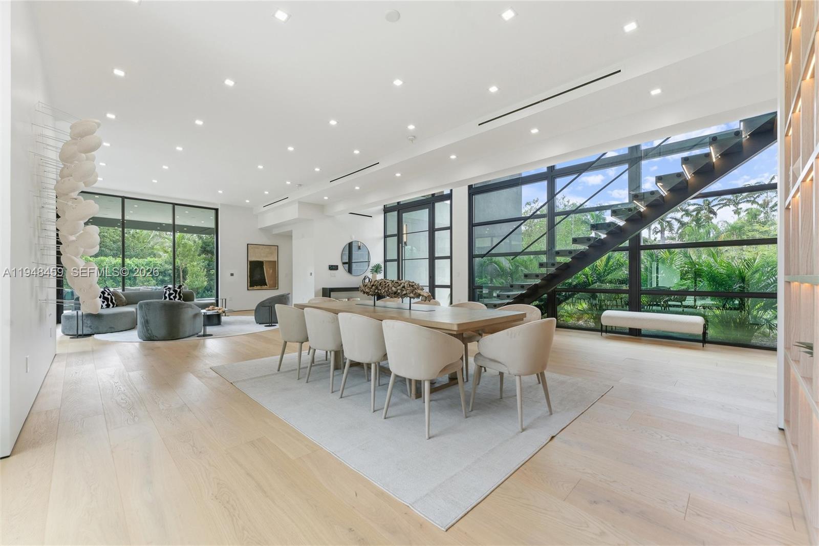 5845 SW 130th Ter Pinecrest, FL 33156