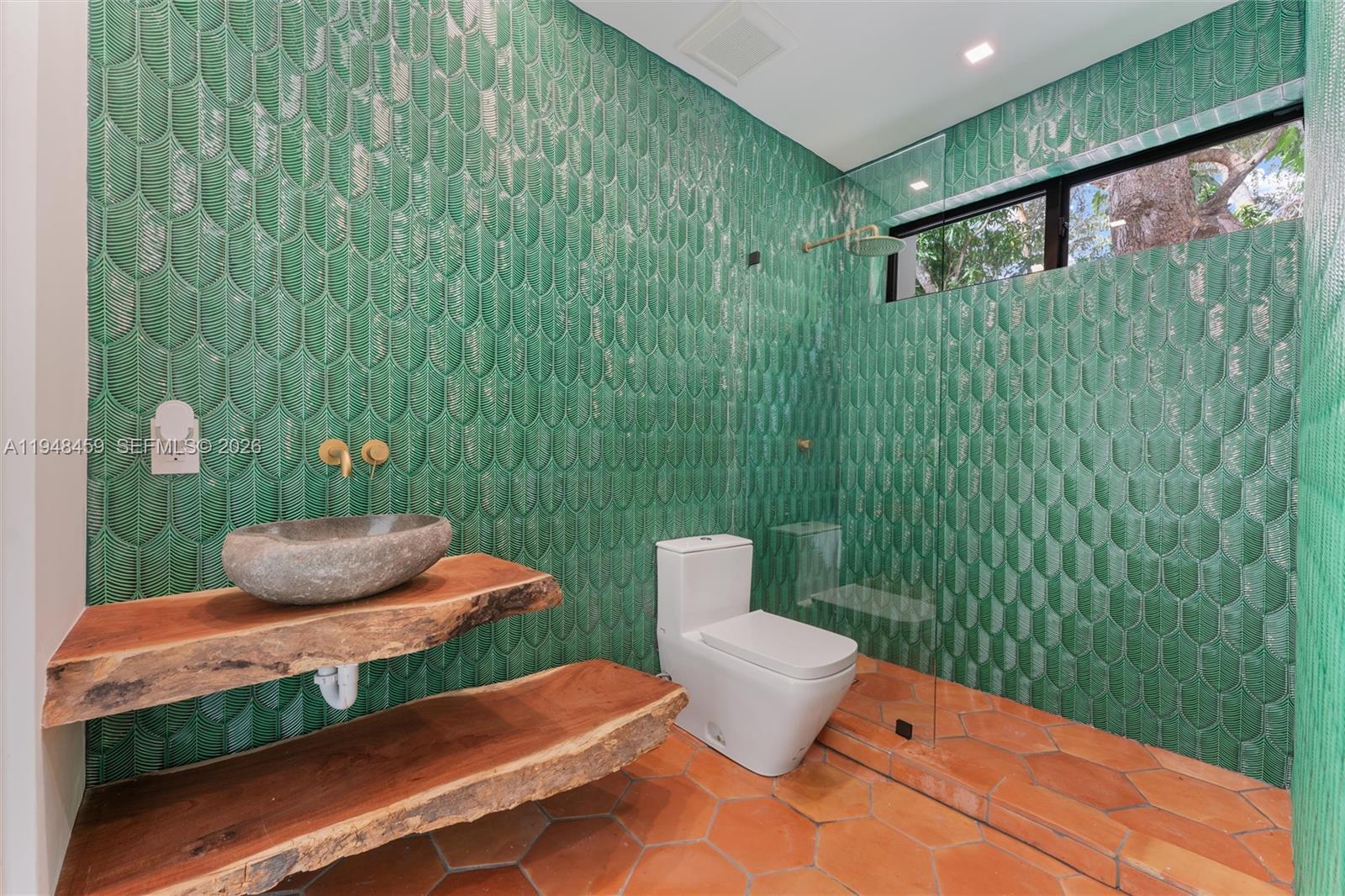 5845 SW 130th Ter Pinecrest, FL 33156