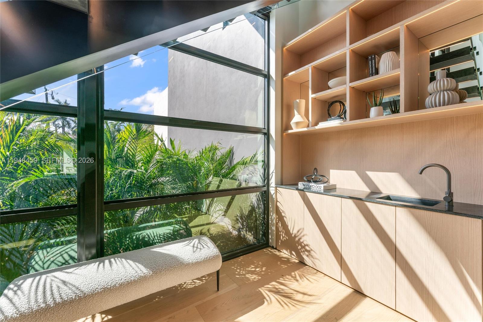 5845 SW 130th Ter Pinecrest, FL 33156