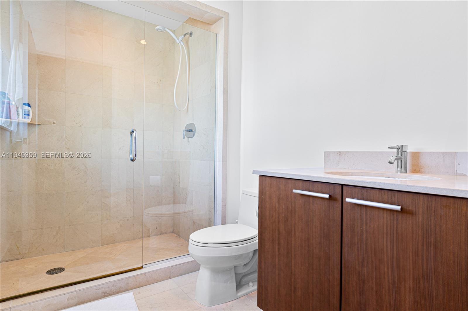 3801 Collins Ave #1105 Miami Beach, FL 33140