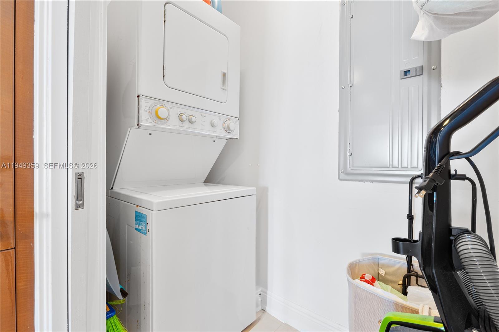 3801 Collins Ave #1105 Miami Beach, FL 33140