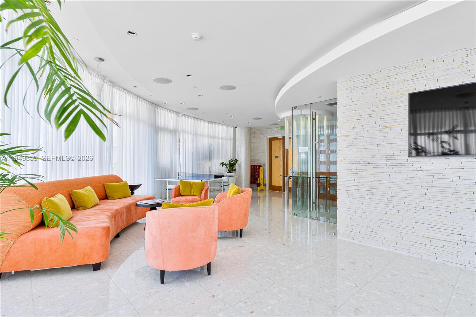 3801 Collins Ave #1105 Miami Beach, FL 33140