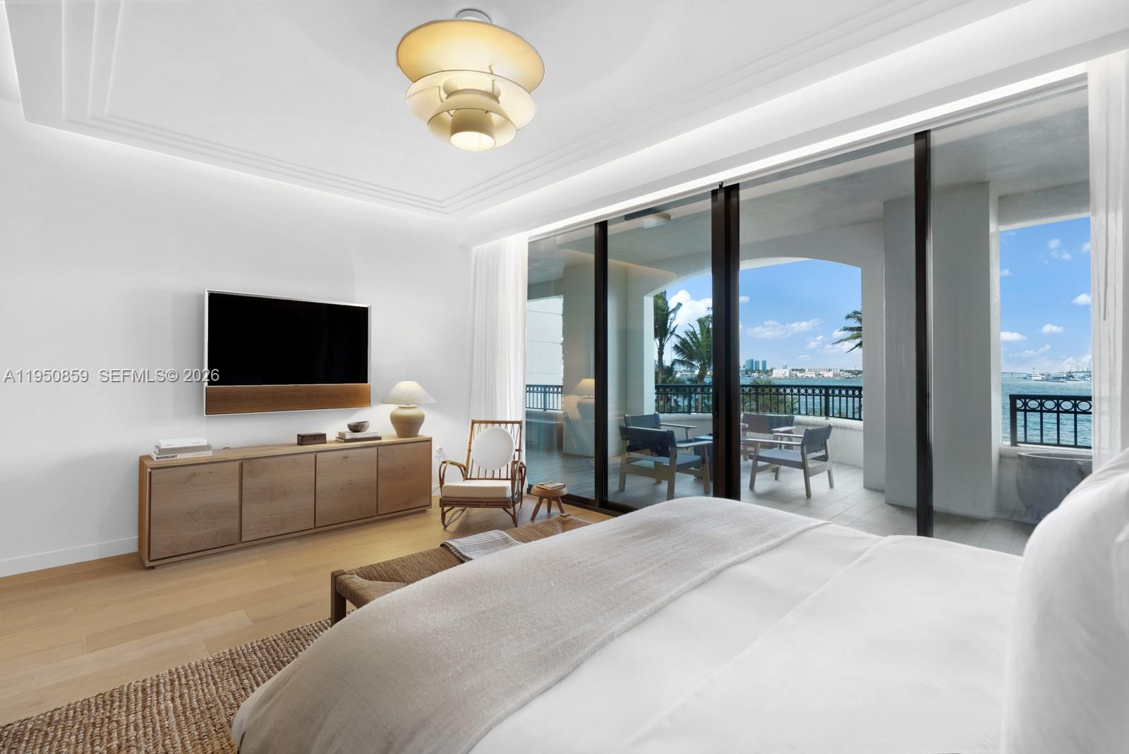 6800 Fisher Is Dr #6822 Miami Beach, FL 33109