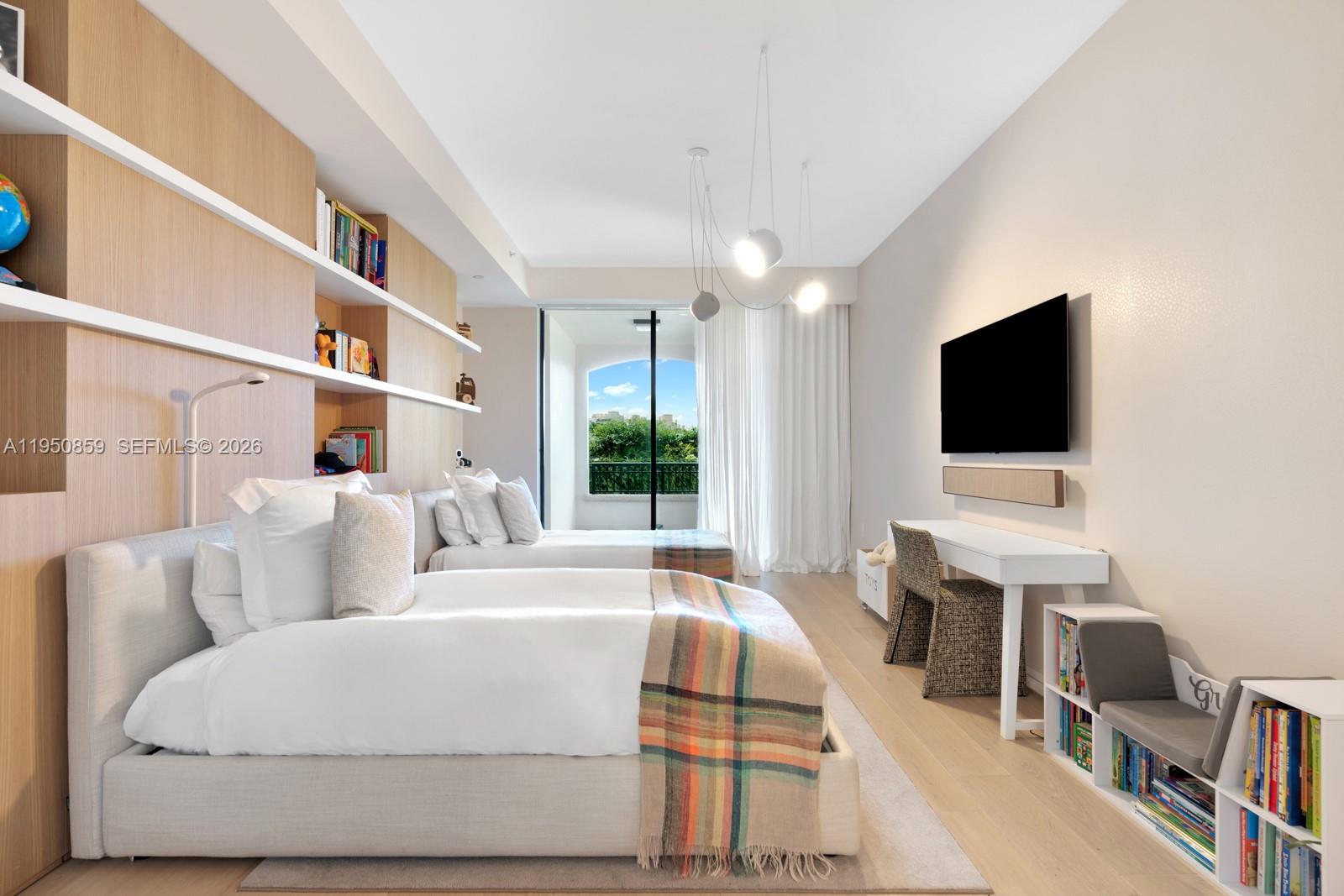 6800 Fisher Is Dr #6822 Miami Beach, FL 33109